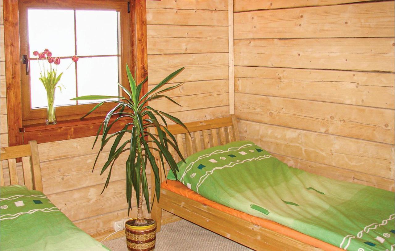 3 Bedroom Cozy Home In Mscice Podamirowo Buitenkant foto